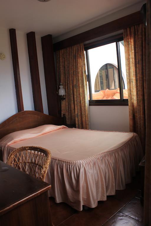 Rural De Sanroque Bed & Breakfast Santana  Phòng bức ảnh